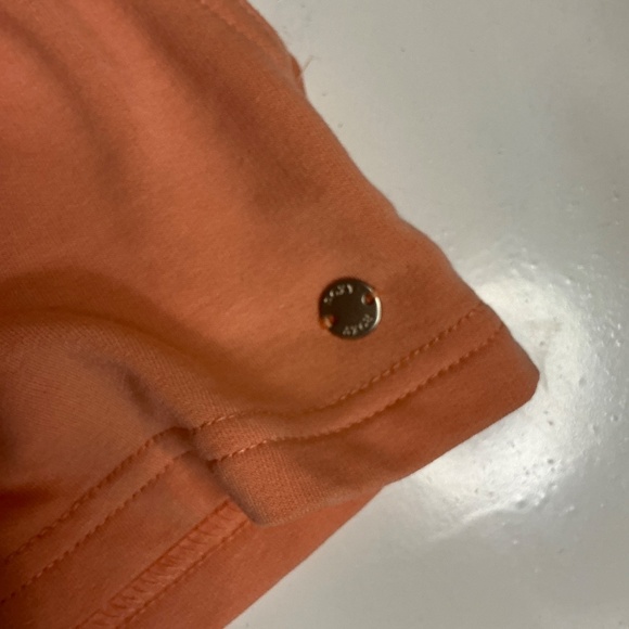 Women’s Roxy sweat shorts  size L - Picture 6 of 6